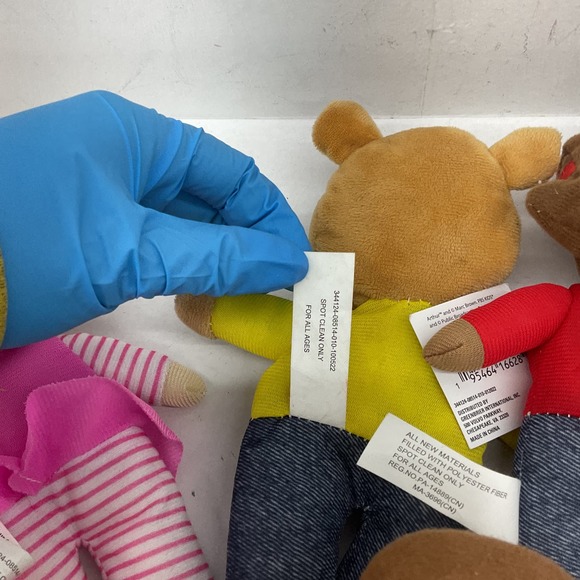 Arthur Storybook Character Stuffed Animal Wholesale Plush Lot - Picture 11 of 13